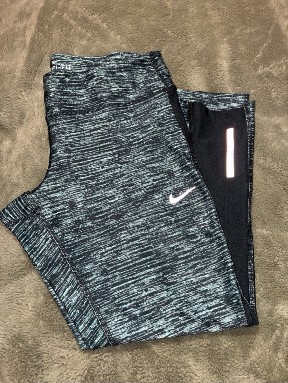 Nike Black & Heathered Gray Athletic Leggings